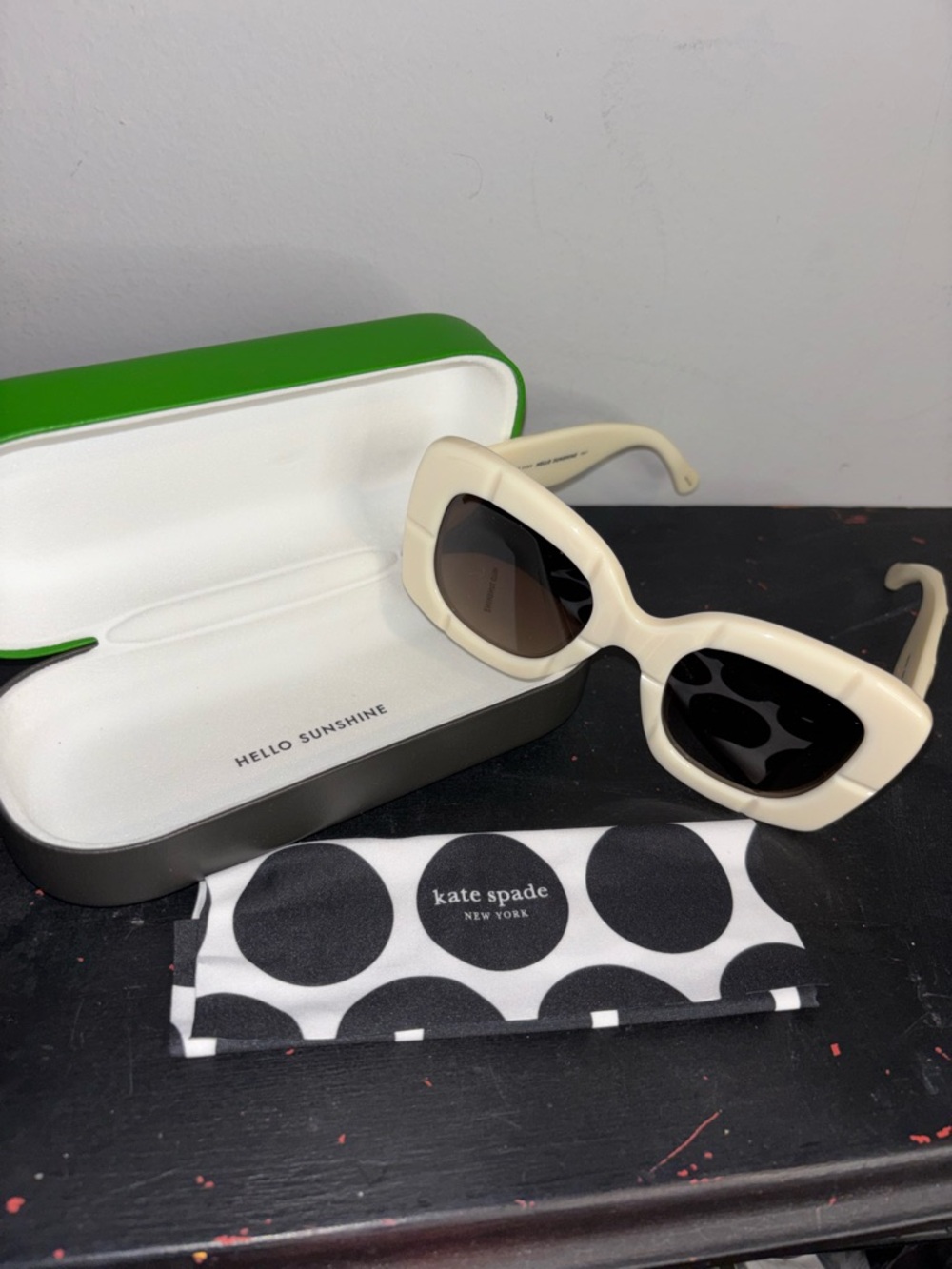 Kate Spade Josey Ivory Sunglasses and Case NIB - Picture 6 of 6